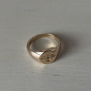 Signet Style Ring
